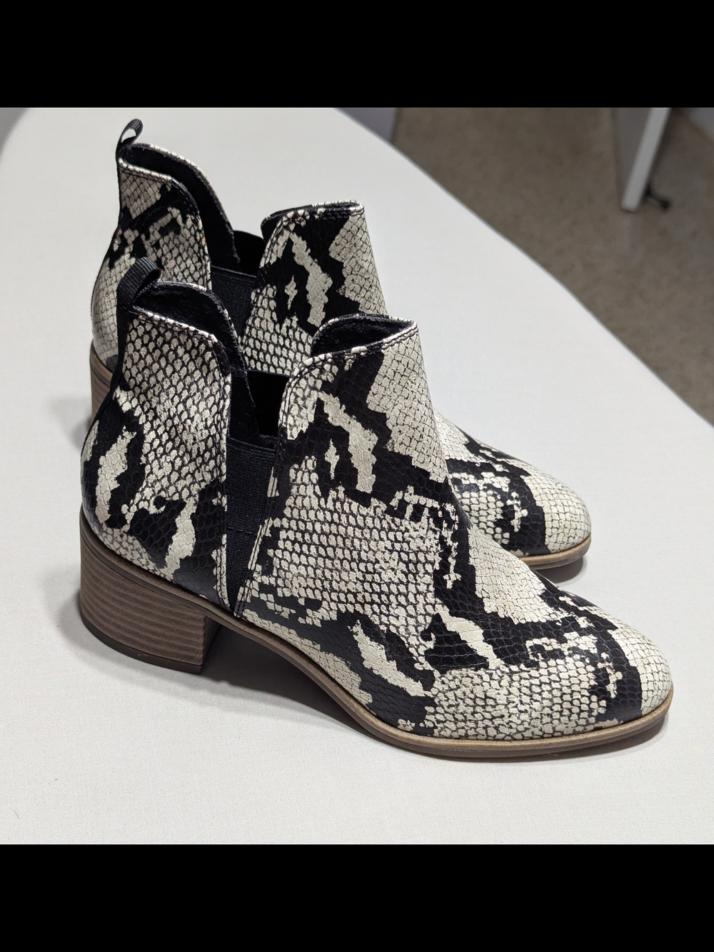 Dr. Scholl's Black & White Snake-Print Ankle Booties